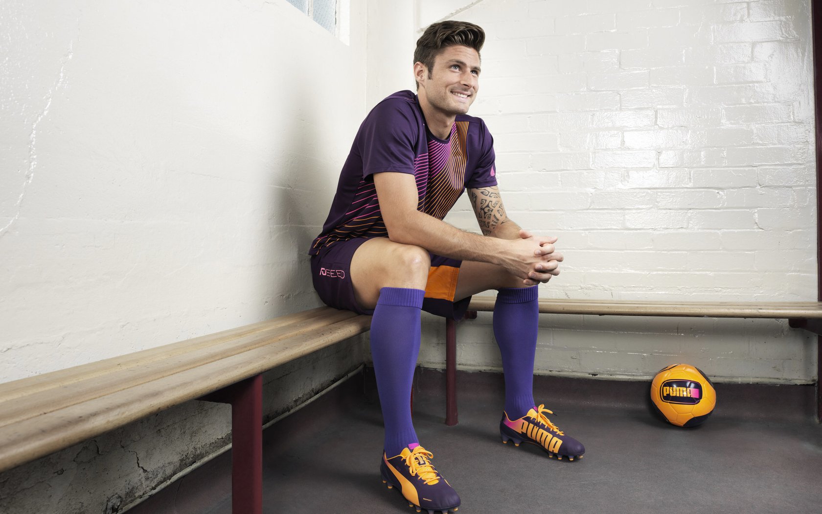 卡马文加里程碑之夜,那不勒斯用卡塔尔式资本完成对足球的碾压